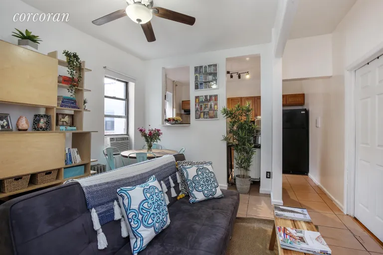 New York City Real Estate | View 1057 Eastern Parkway, 4A | 3 Beds, 1 Bath | View 1