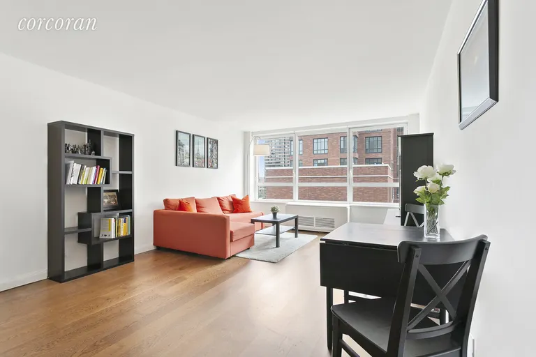 New York City Real Estate | View 200 East 94th Street, 716 | 1 Bed, 1 Bath | View 1