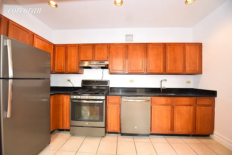 New York City Real Estate | View 45-02 Ditmars Boulevard, 413 | room 1 | View 2