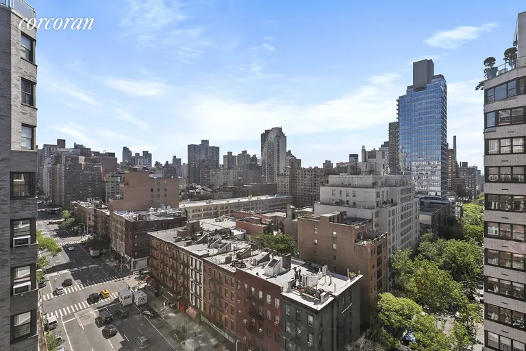 New York City Real Estate | View 174 East 74th Street, 15A | room 3 | View 4