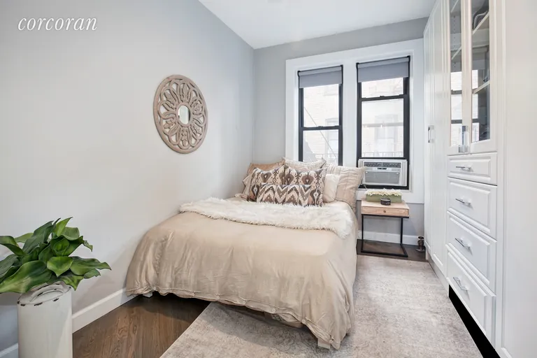 New York City Real Estate | View 137 West 12th Street, 3/5 | room 6 | View 7
