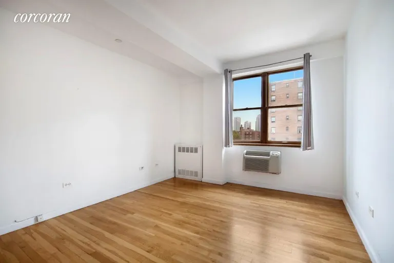New York City Real Estate | View 754 East 6th Street, 6C | room 2 | View 3