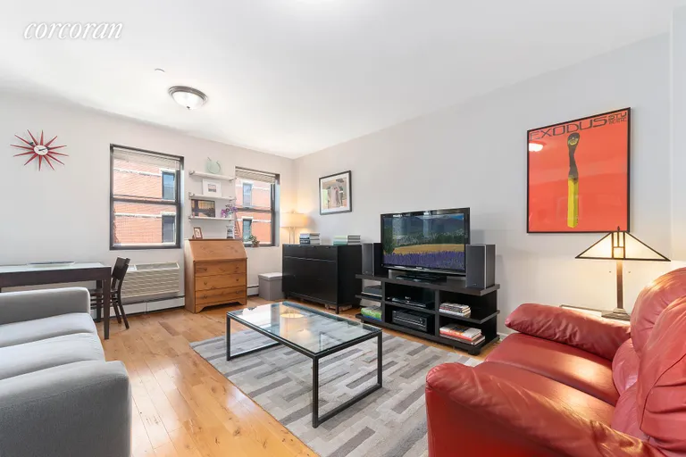 New York City Real Estate | View 84 Green Street, 7 | 2 Beds, 1 Bath | View 1
