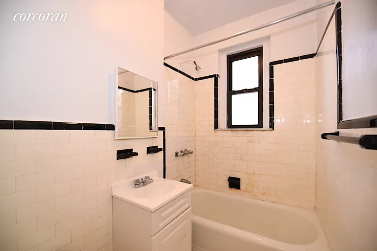 New York City Real Estate | View 30-56 30th Street, 3-H | room 5 | View 6