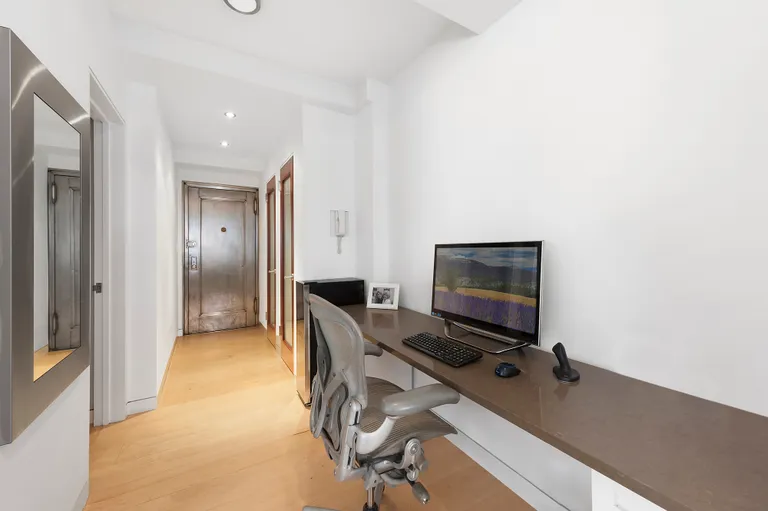 New York City Real Estate | View 20 East 35th Street, 7G | Plenty of Room for a Home Office | View 6