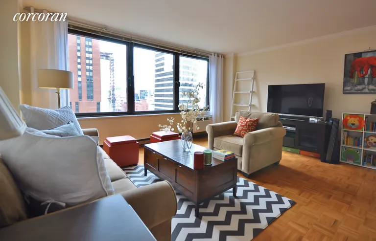 New York City Real Estate | View 1623 Third Avenue, 20J | room 3 | View 4