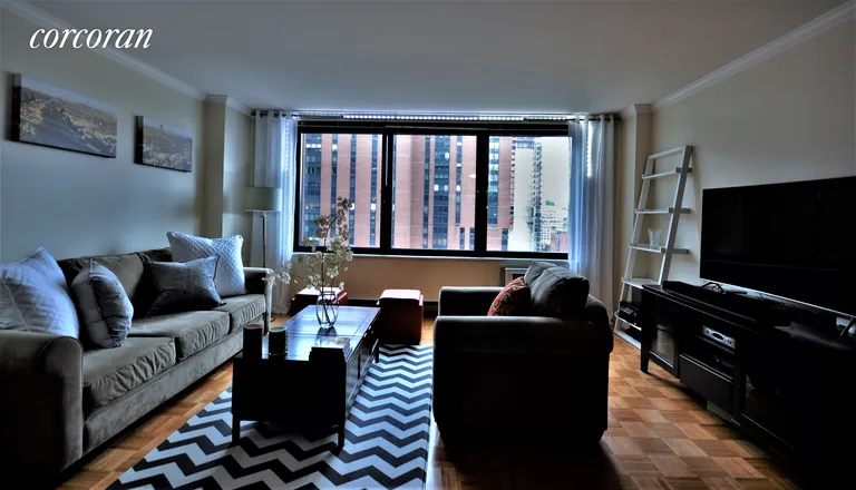 New York City Real Estate | View 1623 Third Avenue, 20J | room 1 | View 2