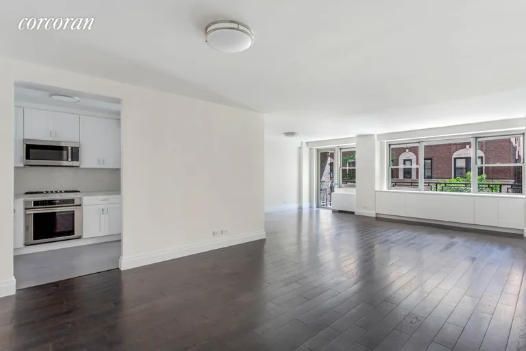 New York City Real Estate | View 55 East 87th Street, 4D | 2 Beds, 2 Baths | View 1