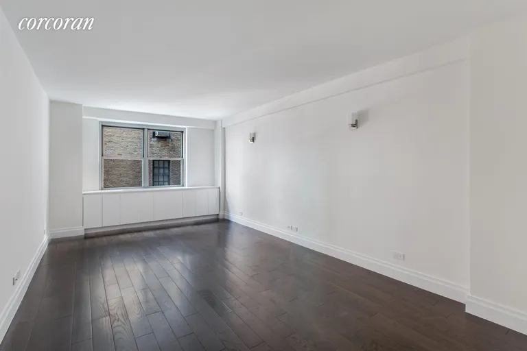 New York City Real Estate | View 55 East 87th Street, 4D | room 2 | View 3