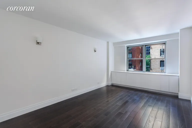 New York City Real Estate | View 55 East 87th Street, 4D | room 4 | View 5