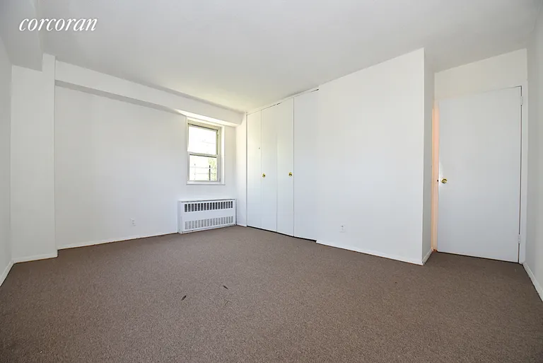 New York City Real Estate | View 47-50 59th Street, 2H | room 6 | View 7