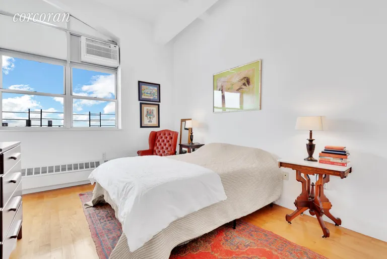 New York City Real Estate | View 970 Kent Avenue, 704 | room 3 | View 4