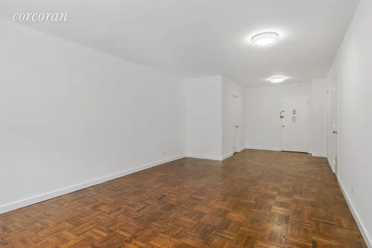 New York City Real Estate | View 166 East 63rd Street, 3H | Living Room | View 2