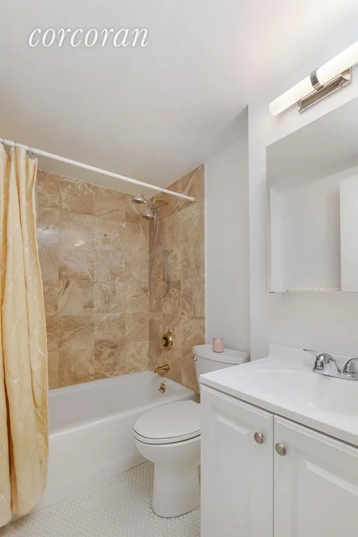 New York City Real Estate | View 166 East 63rd Street, 3H | Bathroom | View 4