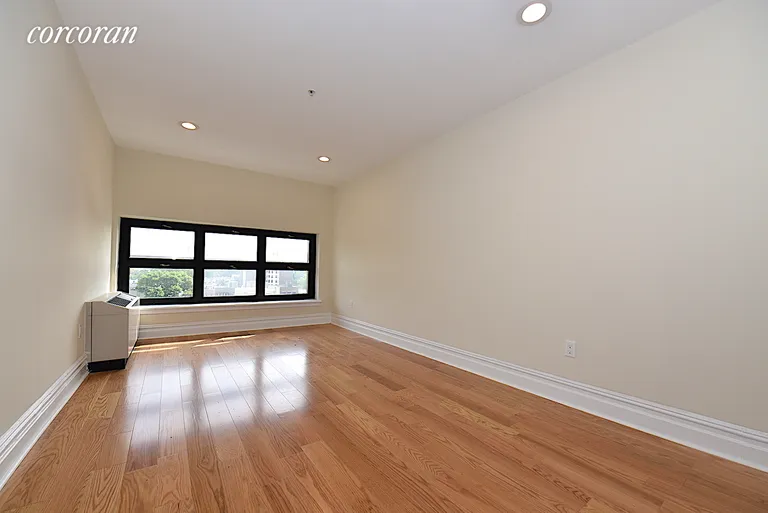New York City Real Estate | View 19-19 24th Avenue, L416 | room 4 | View 5