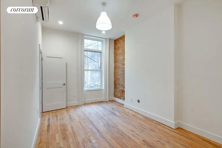 New York City Real Estate | View 487 Classon Avenue, 3A | room 1 | View 2