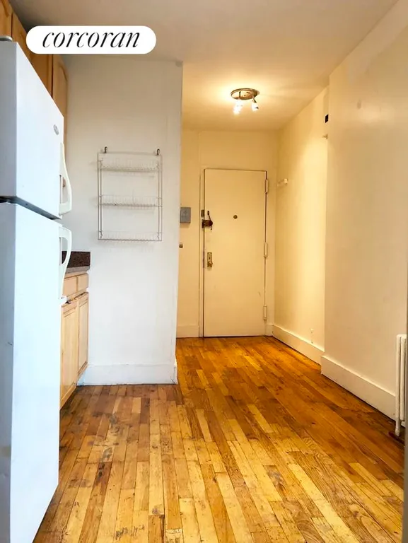 New York City Real Estate | View 242 East 10th Street, 25 | room 2 | View 3