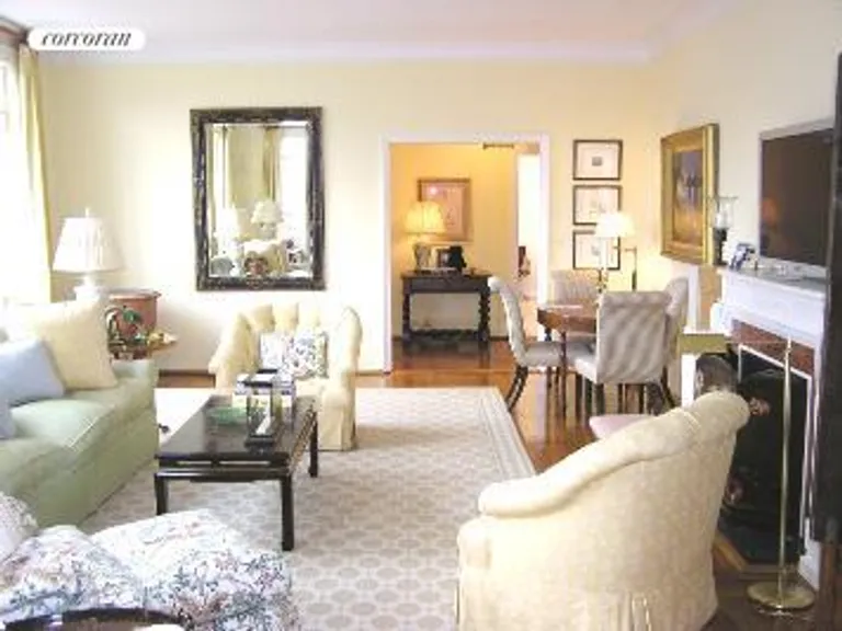 New York City Real Estate | View 21 East 61st Street, PH1704 | room 7 | View 8
