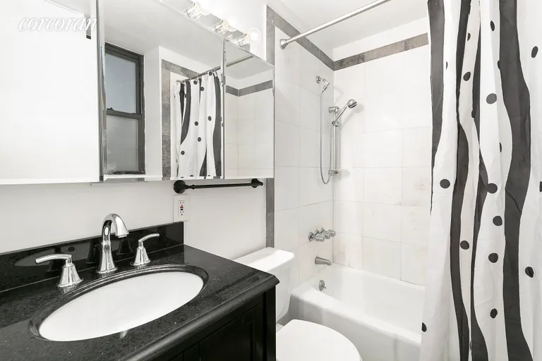 New York City Real Estate | View 219 West 80th Street, 3D | 2 | View 4