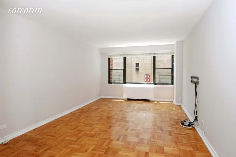 New York City Real Estate | View 301 East 64th Street, 5F | room 1 | View 2