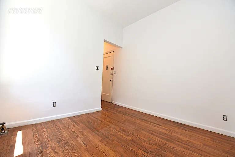 New York City Real Estate | View 301 East 95th Street, 1D | room 2 | View 3