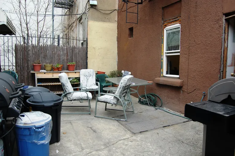 New York City Real Estate | View 122 2nd Street, 2 | Shared Patio | View 6