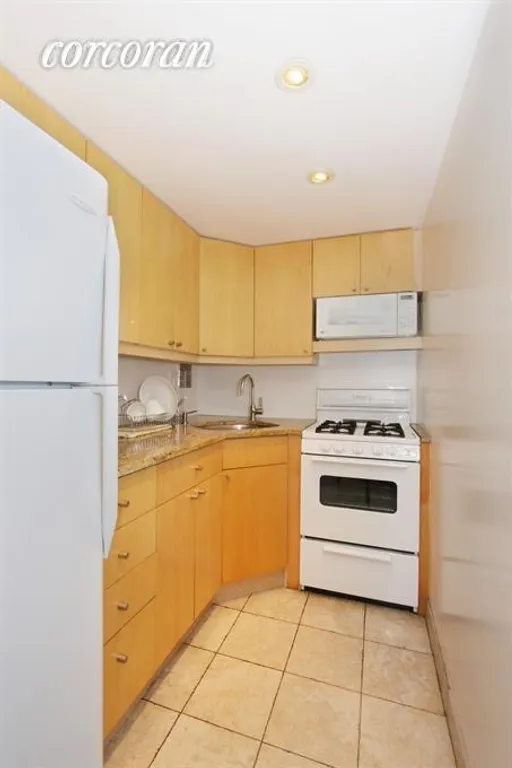 New York City Real Estate | View 250 Mercer Street, D301 | room 1 | View 2