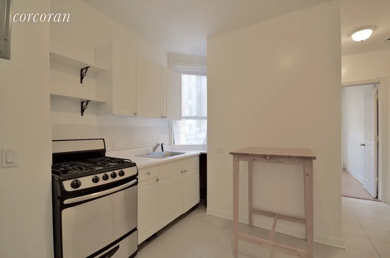 New York City Real Estate | View 202 Thompson Street, 11 | room 2 | View 3