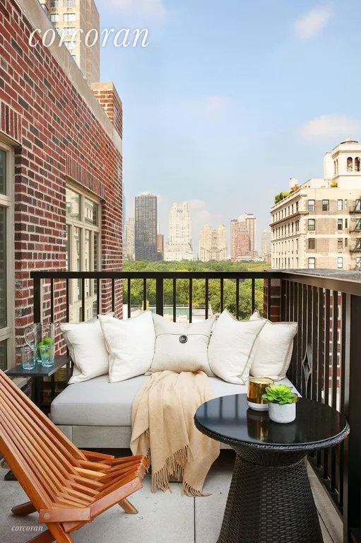 New York City Real Estate | View 21 East 61st Street, 12E | room 7 | View 8