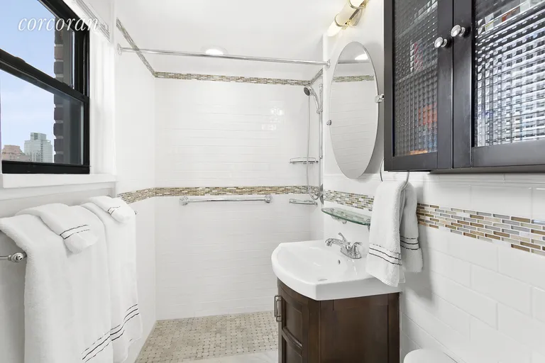 New York City Real Estate | View 510 East 86th Street, 20B | windowed and shower stall | View 6