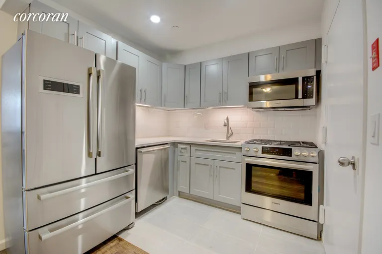 New York City Real Estate | View 976 Metropolitan Avenue, 1A | room 2 | View 3