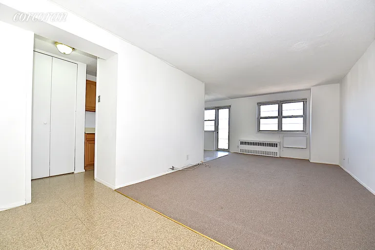 New York City Real Estate | View 47-50 59th Street, 9D | 1 Bed, 1 Bath | View 1