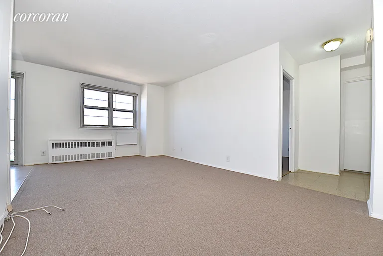 New York City Real Estate | View 47-50 59th Street, 9D | room 3 | View 4