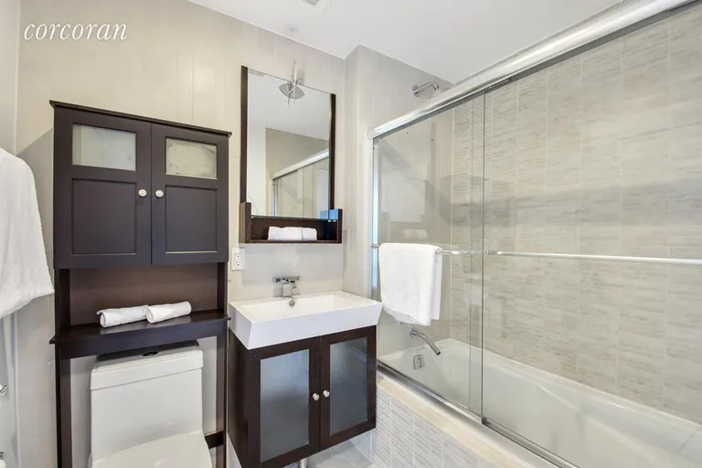 New York City Real Estate | View 343 4th Avenue, 10A | Spacious Guest Bathroom | View 5