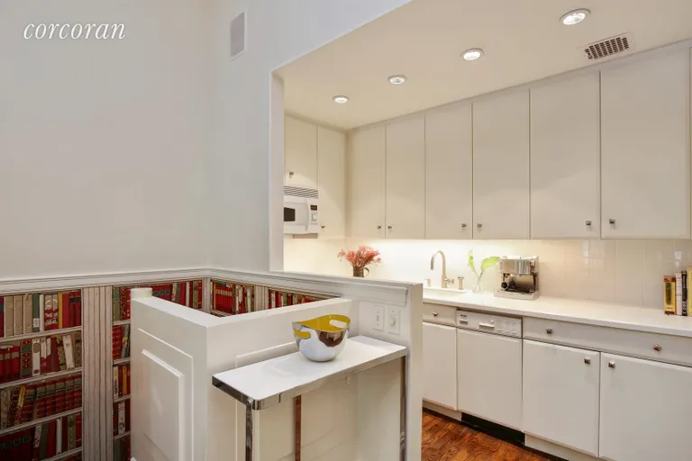 New York City Real Estate | View 425 East 50th Street, 2 | Kitchen | View 3