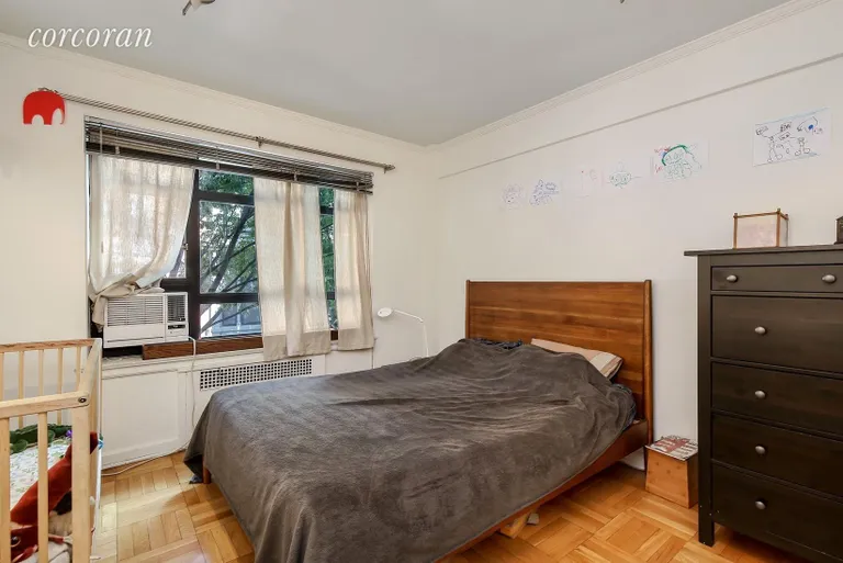 New York City Real Estate | View 100 Remsen Street, 2J | room 3 | View 4
