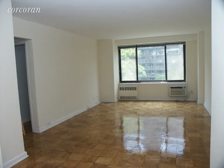 New York City Real Estate | View 382 Central Park West, 5H | Clean and bright | View 7