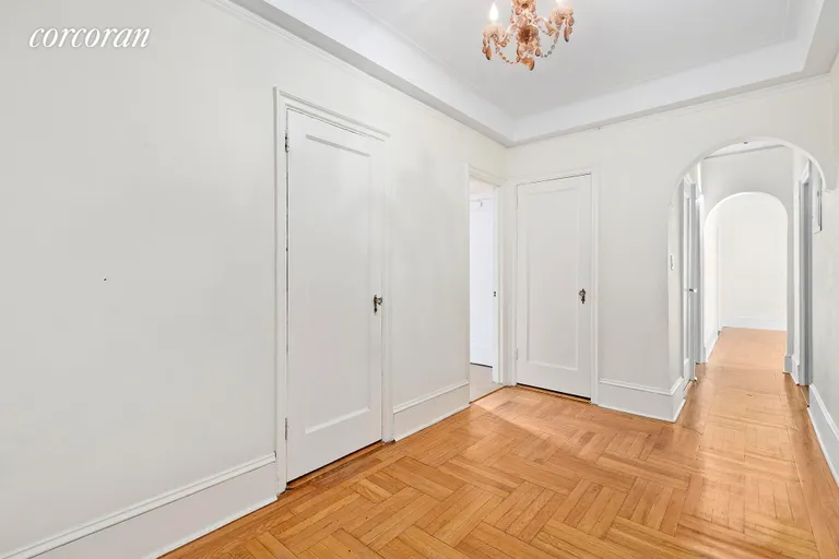New York City Real Estate | View 327 Central Park West, 7E | Foyer | View 4