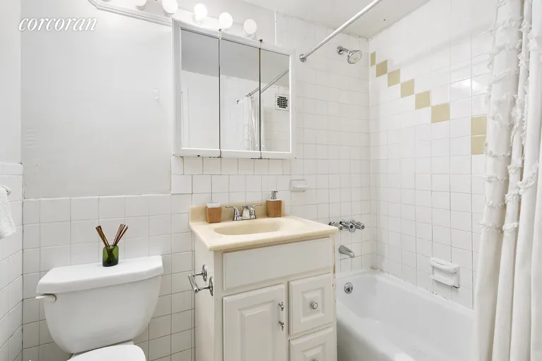 New York City Real Estate | View 160 Bleecker Street, 8KE | Bathroom | View 3
