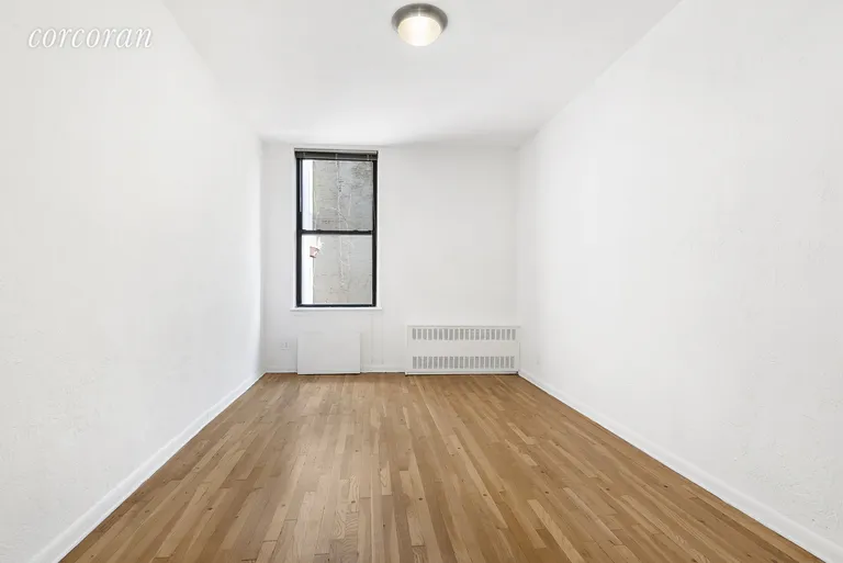 New York City Real Estate | View 139 Waverly Place, 3C | room 1 | View 2
