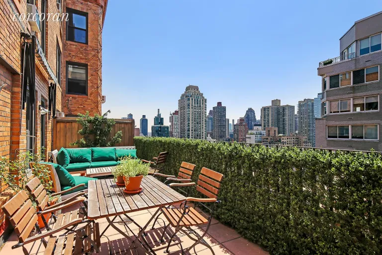 New York City Real Estate | View 205 East 78th Street, 18D | 2 Beds, 2 Baths | View 1