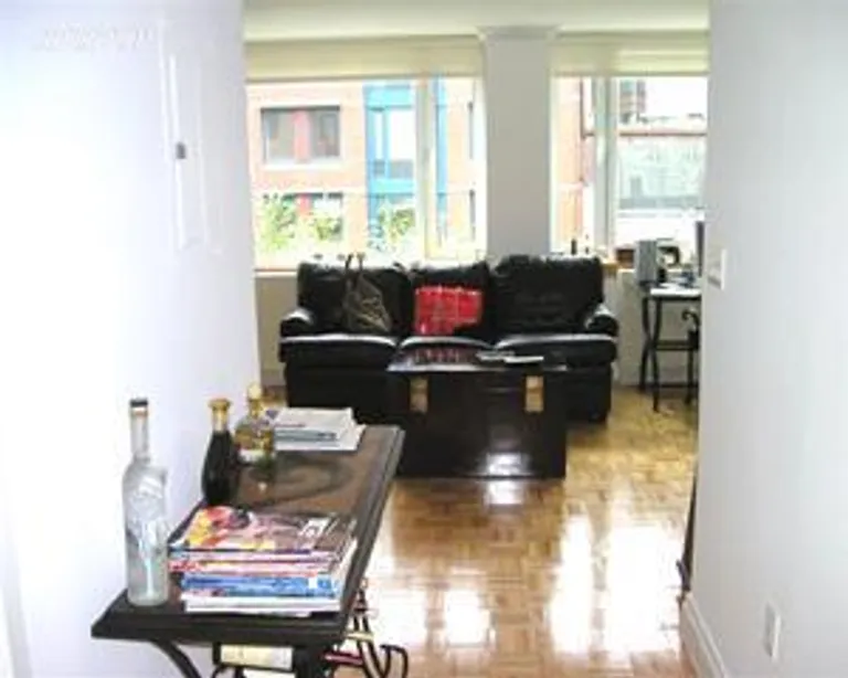New York City Real Estate | View 404 East 76th Street, 3N | room 1 | View 2