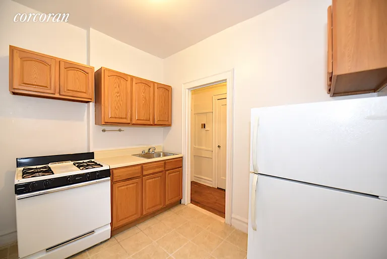 New York City Real Estate | View 31-50 33rd Street, 8C | room 12 | View 13