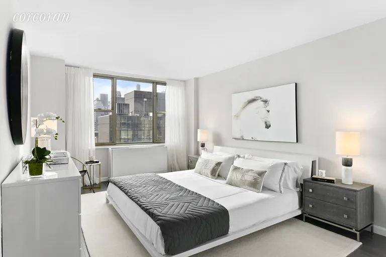 New York City Real Estate | View 301 East 79th Street, 23P | room 3 | View 4
