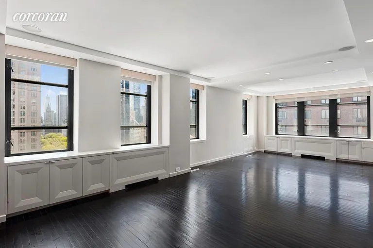New York City Real Estate | View 43 West 61st Street, 22J | 1 Bed, 2 Baths | View 1