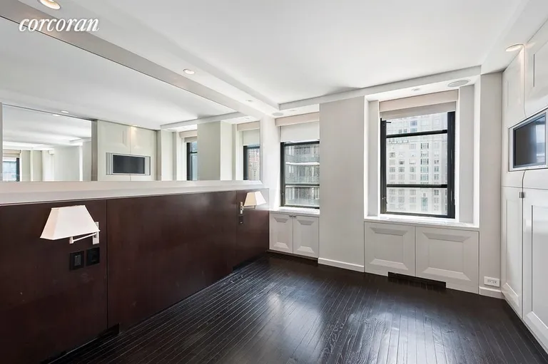 New York City Real Estate | View 43 West 61st Street, 22J | room 2 | View 3