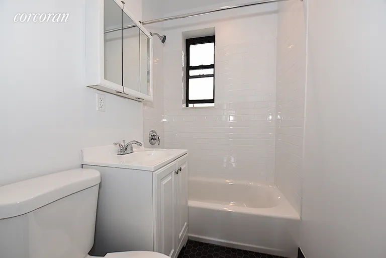 New York City Real Estate | View 25-41 30th Road, 5-H | room 11 | View 12