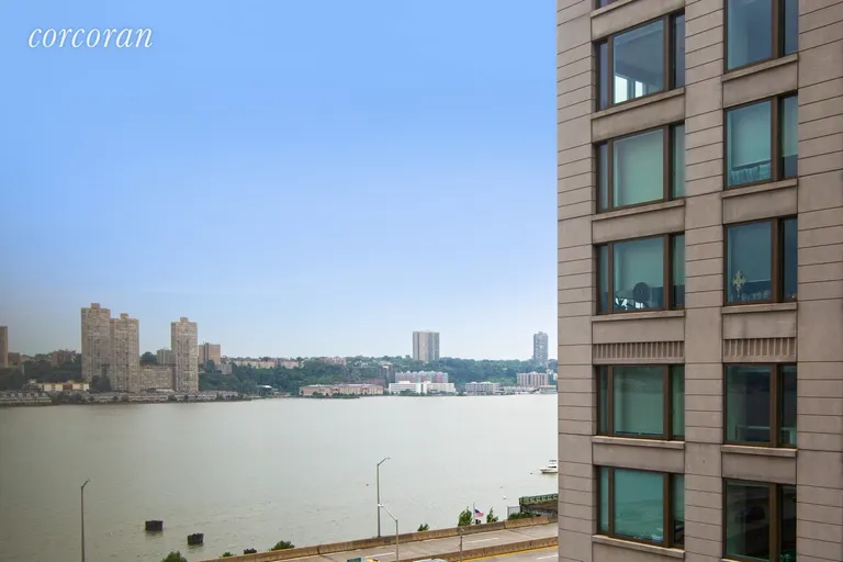 New York City Real Estate | View 220 Riverside Boulevard, 8P | room 3 | View 4
