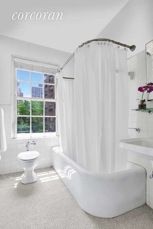 New York City Real Estate | View 14 Sutton Place South, 6E | room 4 | View 5