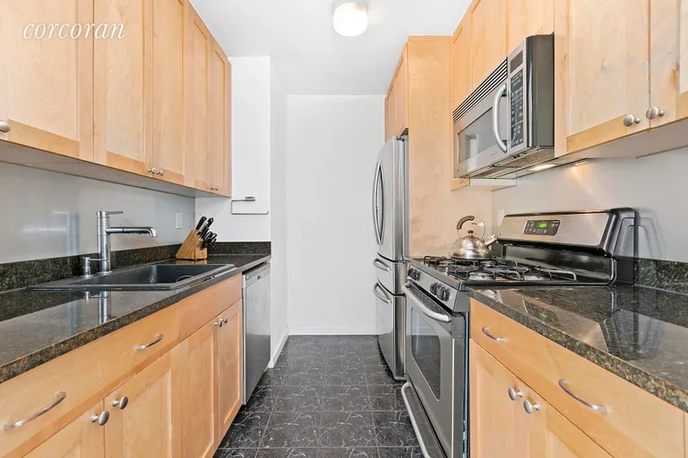 New York City Real Estate | View 811 5th Avenue, 202 | Kitchen | View 3